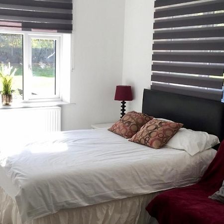 Quiet Studio By Lloyd Park Apartamento South Norwood Exterior foto