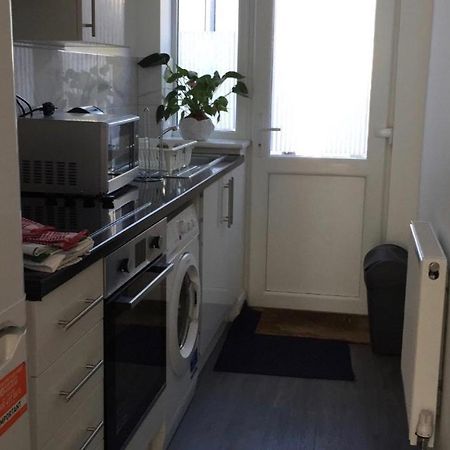 Quiet Studio By Lloyd Park Apartamento South Norwood Exterior foto