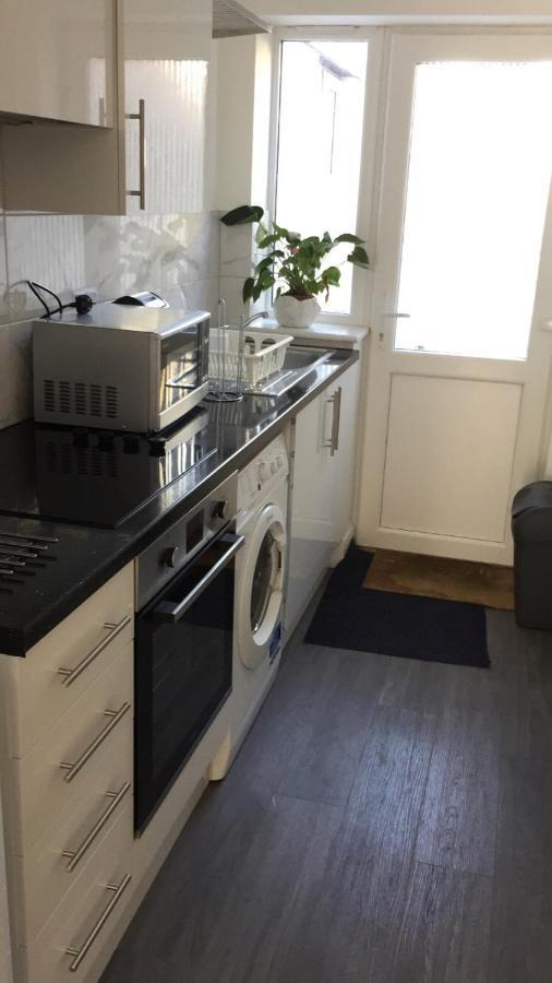 Quiet Studio By Lloyd Park Apartamento South Norwood Exterior foto